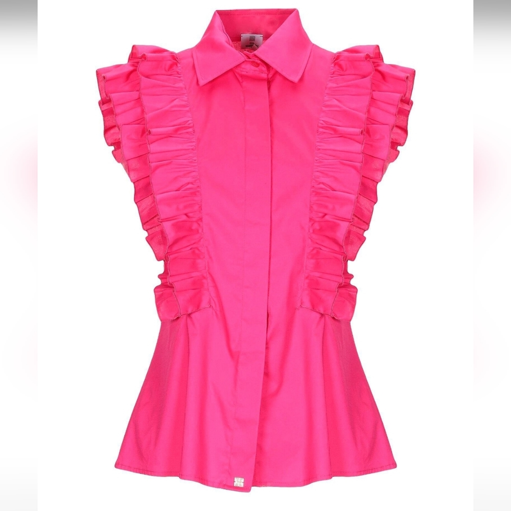 Pink Shrit,"Gil Santucci"